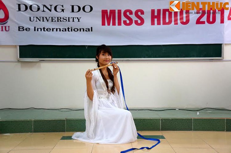 Dan hot girl DH Dong Do do tai, sac dip 8/3-Hinh-5